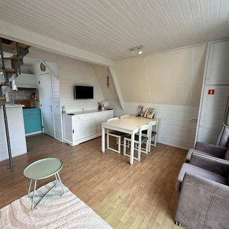 Gezellige Chalet In Nieuwpoort - Opkuis Inbegrepen In De Prijs Oostduinkerke Zewnętrze zdjęcie