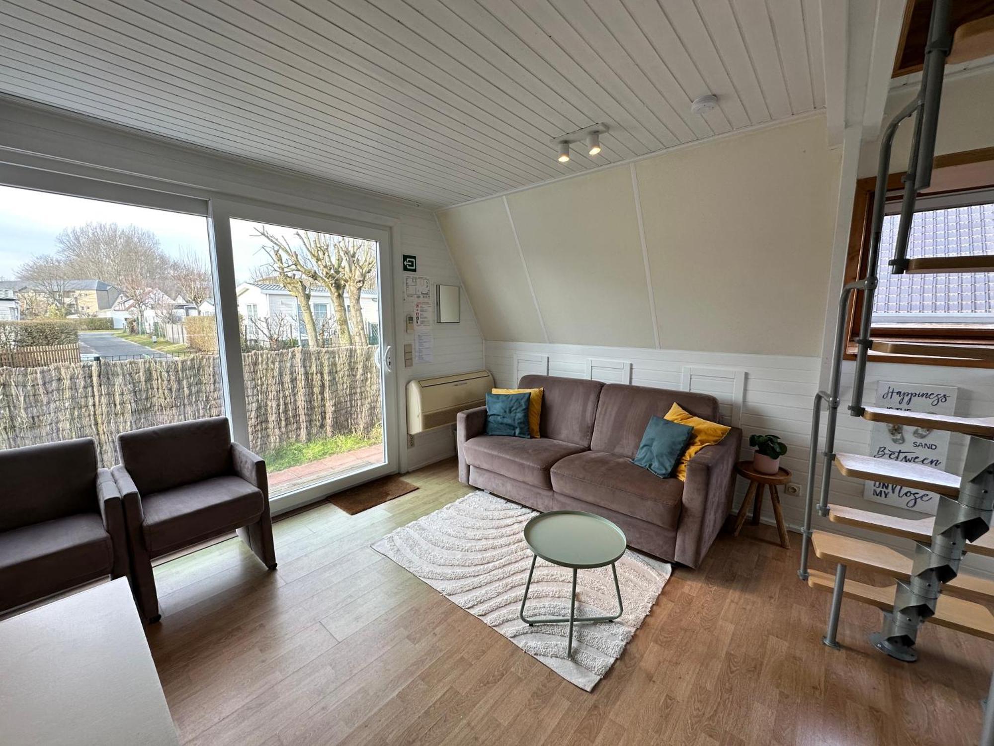 Gezellige Chalet In Nieuwpoort - Opkuis Inbegrepen In De Prijs Oostduinkerke Zewnętrze zdjęcie