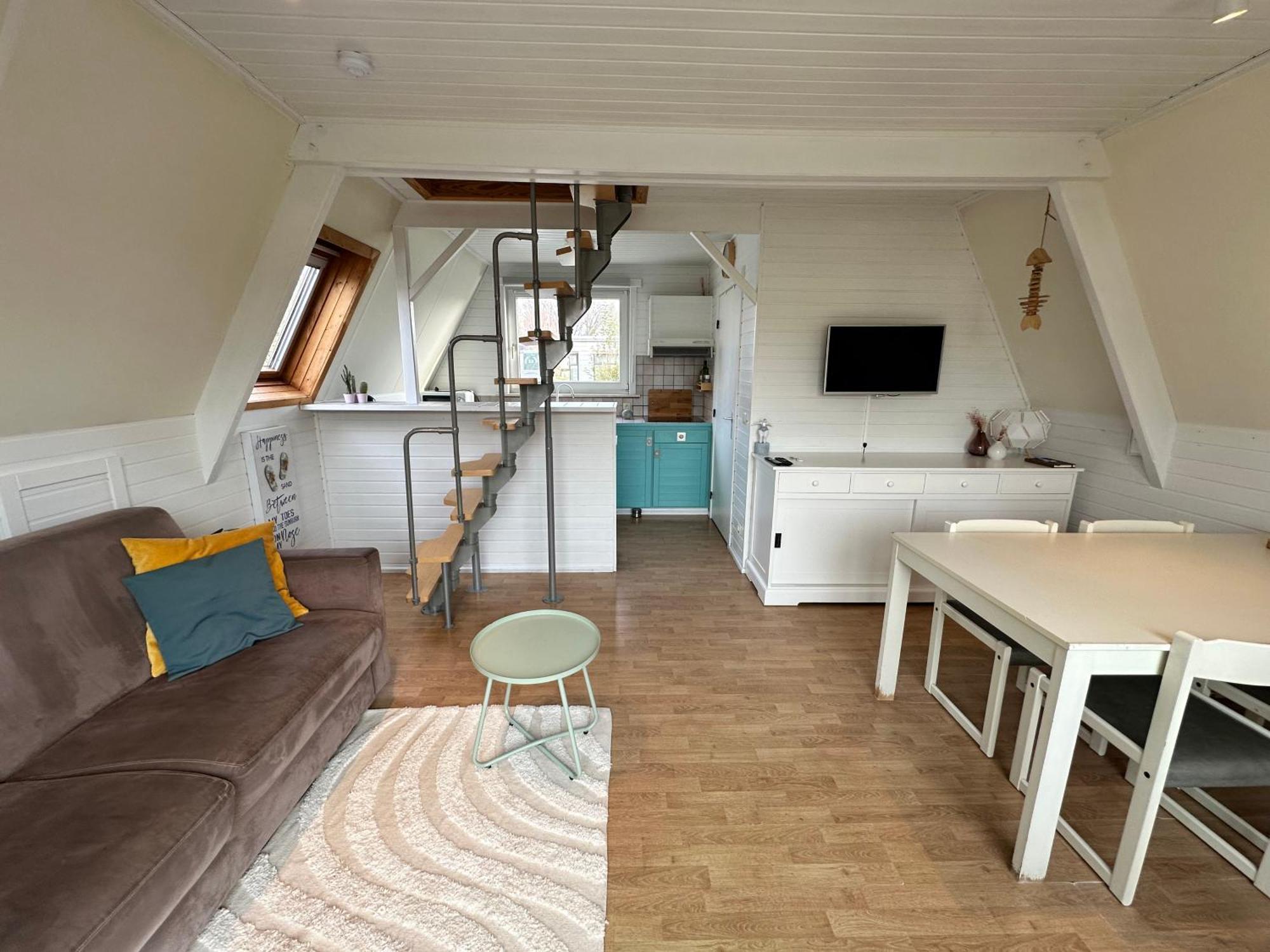 Gezellige Chalet In Nieuwpoort - Opkuis Inbegrepen In De Prijs Oostduinkerke Zewnętrze zdjęcie