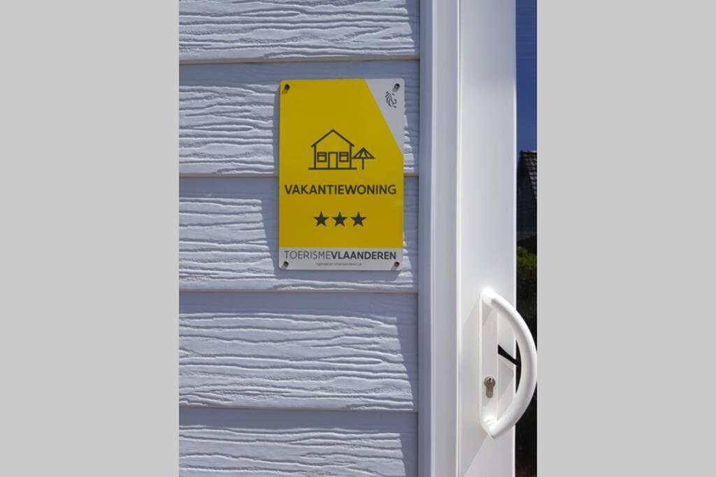 Gezellige Chalet In Nieuwpoort - Opkuis Inbegrepen In De Prijs Oostduinkerke Zewnętrze zdjęcie