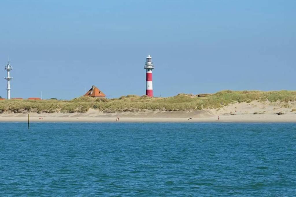 Gezellige Chalet In Nieuwpoort - Opkuis Inbegrepen In De Prijs Oostduinkerke Zewnętrze zdjęcie