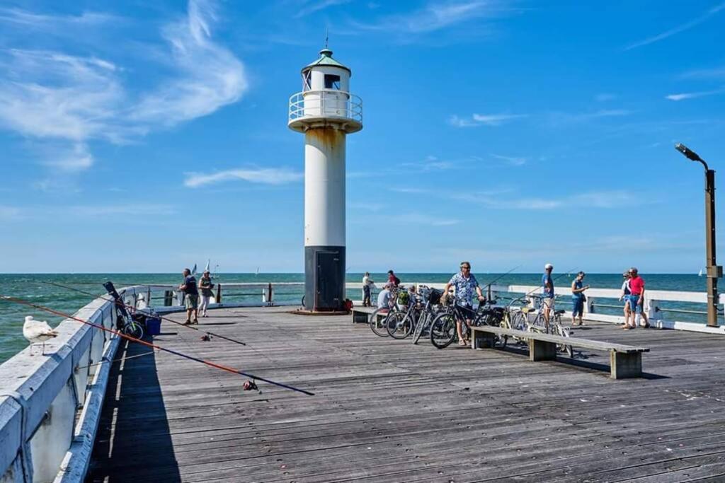 Gezellige Chalet In Nieuwpoort - Opkuis Inbegrepen In De Prijs Oostduinkerke Zewnętrze zdjęcie